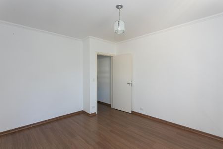Casa à venda com 180m², 2 quartos e 2 vagas Casa à venda com 180m², 2 quartos e 2 vagasQuarto 2