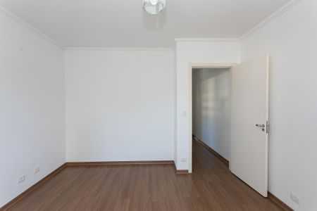 Quarto 2 de casa à venda com 2 quartos, 180m² em Vila Carrão, São Paulo