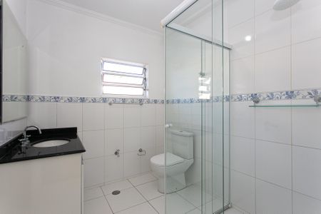 Casa à venda com 180m², 2 quartos e 2 vagas Casa à venda com 180m², 2 quartos e 2 vagasBanheiro 1