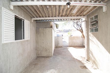 Área externa de casa para alugar com 2 quartos, 150m² em Jardim Santa Barbara, Guarulhos