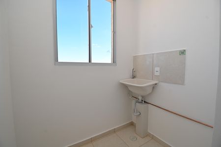 Apartamento à venda com 55m², 2 quartos e 1 vaga Apartamento à venda com 55m², 2 quartos e 1 vagaCozinha e Área de Serviço