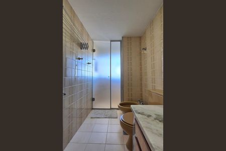 Apartamento à venda com 76m², 3 quartos e 2 vagasBanheiro da Suíte
