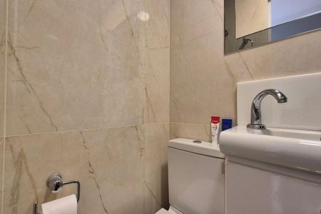 Banheiro de apartamento à venda com 3 quartos, 76m² em Jardim do Trevo, Campinas