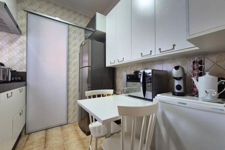 Apartamento à venda com 76m², 3 quartos e 2 vagasCozinha 