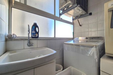 Apartamento à venda com 76m², 3 quartos e 2 vagasÁrea de Serviço