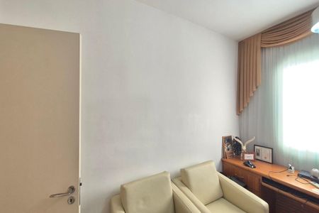 Apartamento à venda com 76m², 3 quartos e 2 vagasQuarto 2 