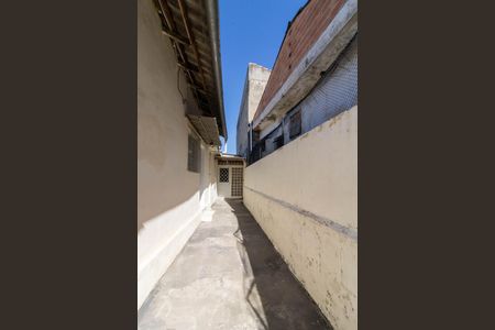 Corredor Lateral de casa para alugar com 2 quartos, 150m² em Vila Nossa Senhora de Fatima, Guarulhos
