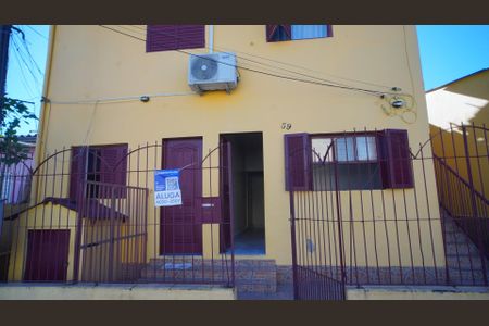 Casa para alugar com 35m², 2 quartos e sem vaga Casa para alugar com 35m², 2 quartos e sem vagaFachada