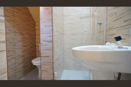 Casa para alugar com 35m², 2 quartos e sem vaga Casa para alugar com 35m², 2 quartos e sem vagaBanheiro