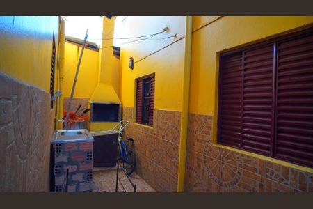 Casa para alugar com 35m², 2 quartos e sem vaga Casa para alugar com 35m², 2 quartos e sem vagaChurrasqueira e área de serviço