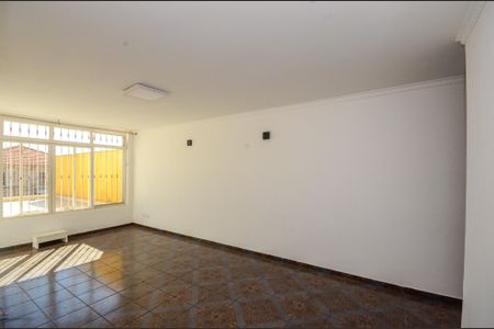 Casa para alugar com 160m², 4 quartos e 2 vagas Casa para alugar com 160m², 4 quartos e 2 vagasSala