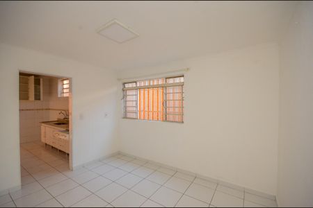 Casa para alugar com 160m², 4 quartos e 2 vagas Casa para alugar com 160m², 4 quartos e 2 vagasSala de Jantar