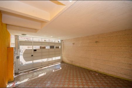 Casa para alugar com 160m², 4 quartos e 2 vagas Casa para alugar com 160m², 4 quartos e 2 vagasGaragem