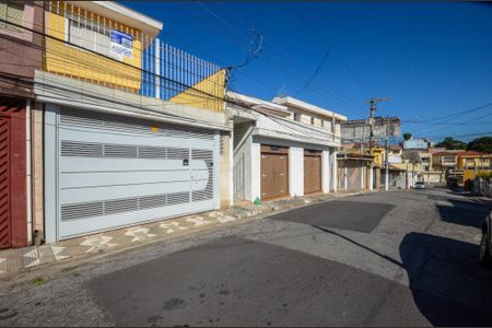 Casa para alugar com 160m², 4 quartos e 2 vagas Casa para alugar com 160m², 4 quartos e 2 vagasFachada