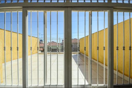 Casa para alugar com 160m², 4 quartos e 2 vagas Casa para alugar com 160m², 4 quartos e 2 vagasSala - Janela