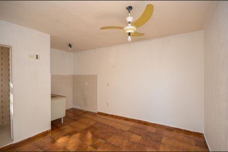Casa para alugar com 160m², 4 quartos e 2 vagas Casa para alugar com 160m², 4 quartos e 2 vagasEdícula - Cozinha