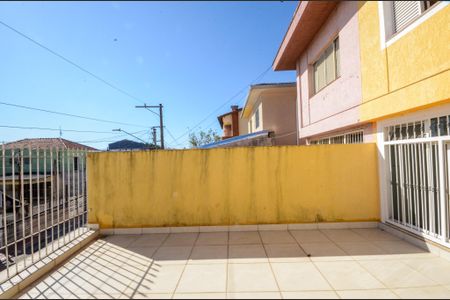 Casa para alugar com 160m², 4 quartos e 2 vagas Casa para alugar com 160m², 4 quartos e 2 vagasSala - Sacada