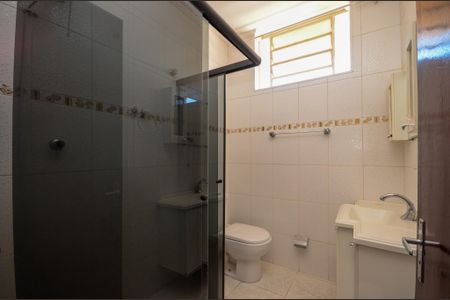 Casa para alugar com 160m², 4 quartos e 2 vagas Casa para alugar com 160m², 4 quartos e 2 vagasSuíte - Banheiro