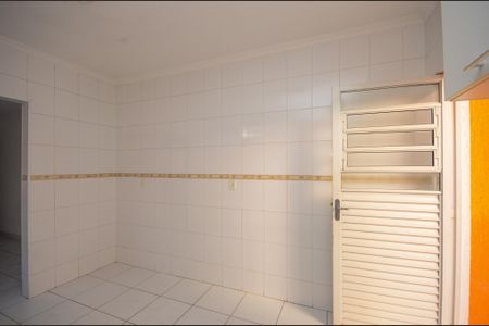 Casa para alugar com 160m², 4 quartos e 2 vagas Casa para alugar com 160m², 4 quartos e 2 vagasCozinha