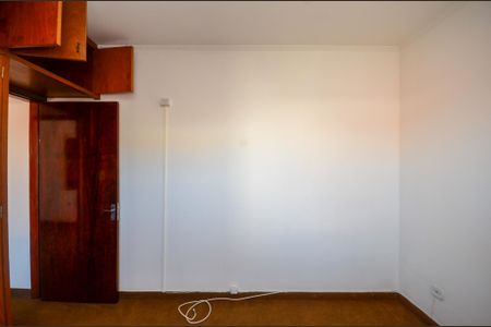 Casa para alugar com 160m², 4 quartos e 2 vagas Casa para alugar com 160m², 4 quartos e 2 vagasQuarto 1
