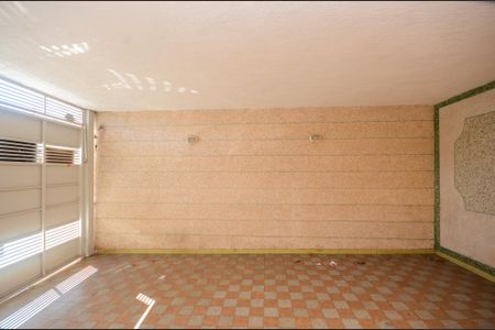 Casa para alugar com 160m², 4 quartos e 2 vagas Casa para alugar com 160m², 4 quartos e 2 vagasGaragem