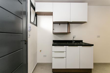 Cozinha de kitnet/studio para alugar com 1 quarto, 20m² em Cidade Mãe do Céu, São Paulo