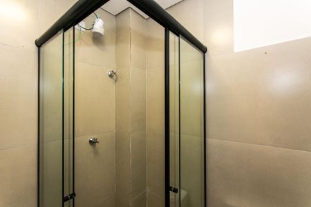 Banheiro de kitnet/studio para alugar com 1 quarto, 20m² em Cidade Mãe do Céu, São Paulo