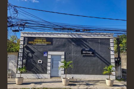 Casa para alugar com 225m², 3 quartos e 1 vaga Casa para alugar com 225m², 3 quartos e 1 vagaFachada+Plaquinha