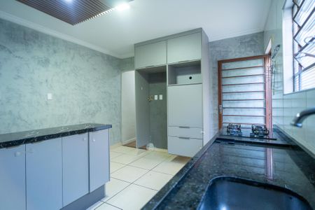 Casa para alugar com 211m², 3 quartos e 1 vaga Casa para alugar com 211m², 3 quartos e 1 vagaCozinha