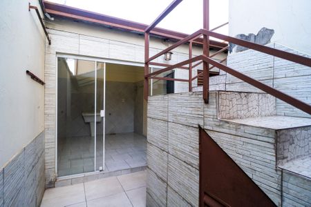 Casa para alugar com 211m², 3 quartos e 1 vaga Casa para alugar com 211m², 3 quartos e 1 vagaÁrea de Serviço
