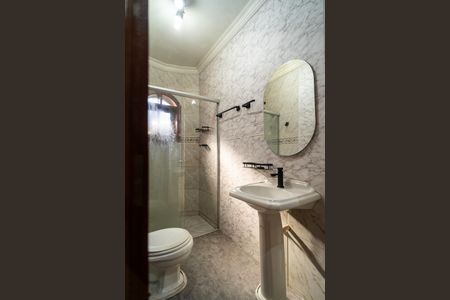 Casa para alugar com 211m², 3 quartos e 1 vaga Casa para alugar com 211m², 3 quartos e 1 vagaBanheiro