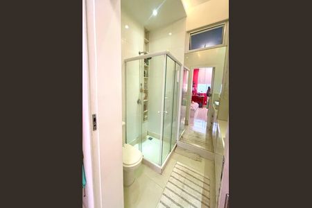 Apartamento à venda com 110m², 3 quartos e 1 vaga Apartamento à venda com 110m², 3 quartos e 1 vagaBanheiro