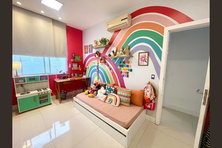 Apartamento à venda com 110m², 3 quartos e 1 vaga Apartamento à venda com 110m², 3 quartos e 1 vagaQuarto