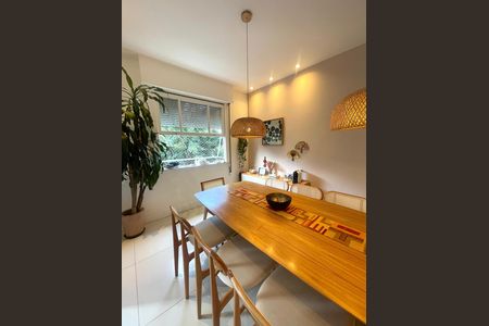 Apartamento à venda com 110m², 3 quartos e 1 vaga Apartamento à venda com 110m², 3 quartos e 1 vagaSala