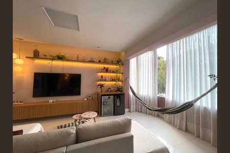 Apartamento à venda com 110m², 3 quartos e 1 vaga Apartamento à venda com 110m², 3 quartos e 1 vagaSala
