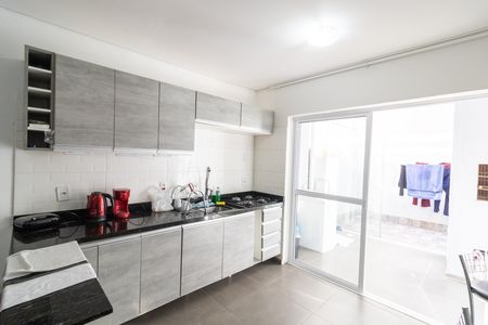 Cozinha de casa para alugar com 2 quartos, 103m² em Hípica, Porto Alegre