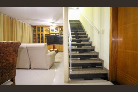 Casa à venda com 4 quartos, 300m² em Jardim Imperador (zona Leste), São Paulo