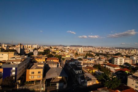 Vista da Sala de apartamento para alugar com 3 quartos, 71m² em Padre Eustáquio, Belo Horizonte