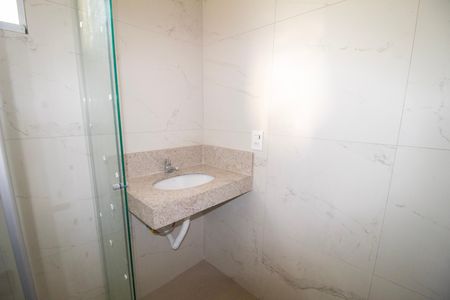 Banheiro da suite de apartamento para alugar com 3 quartos, 71m² em Padre Eustáquio, Belo Horizonte