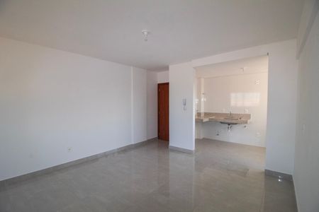 Sala  de apartamento para alugar com 3 quartos, 71m² em Padre Eustáquio, Belo Horizonte