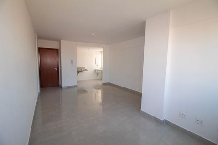 Sala  de apartamento para alugar com 3 quartos, 71m² em Padre Eustáquio, Belo Horizonte