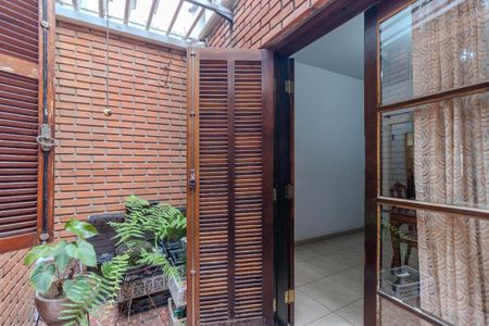 Casa à venda com 4 quartos, 410m² em Bosque da Saúde, São Paulo