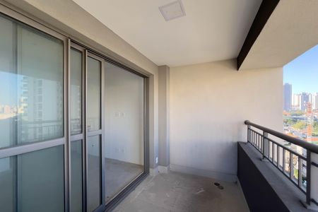 Studio à venda com 31m², 1 quarto e sem vaga Studio à venda com 31m², 1 quarto e sem vagaVaranda