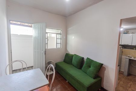 Sala de casa para alugar com 1 quarto, 30m² em Aparecida, Belo Horizonte