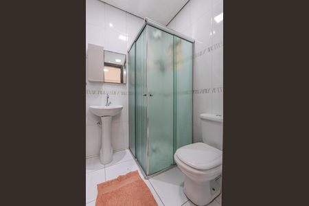 Banheiro 1 de casa para alugar com 2 quartos, 90m² em Vila Brasilio Machado, São Paulo