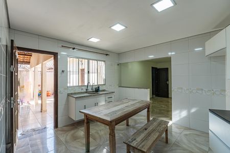 Cozinha de casa para alugar com 2 quartos, 90m² em Vila Brasilio Machado, São Paulo