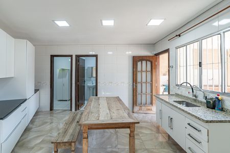 Cozinha de casa para alugar com 2 quartos, 90m² em Vila Brasilio Machado, São Paulo