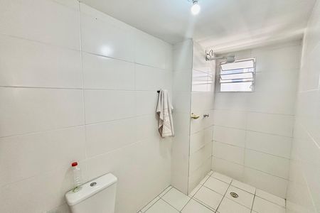 Apartamento para alugar com 42m², 2 quartos e 1 vaga Apartamento para alugar com 42m², 2 quartos e 1 vagaBanheiro social