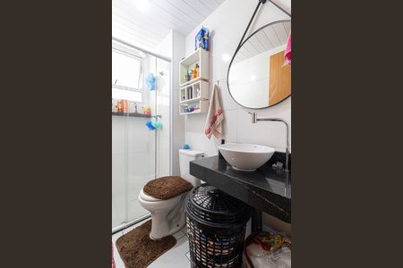 Banheiro  de apartamento para alugar com 2 quartos, 44m² em Colônia (zona Leste), São Paulo