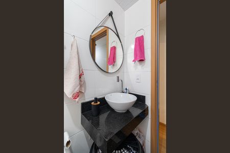 Banheiro  de apartamento para alugar com 2 quartos, 44m² em Colônia (zona Leste), São Paulo